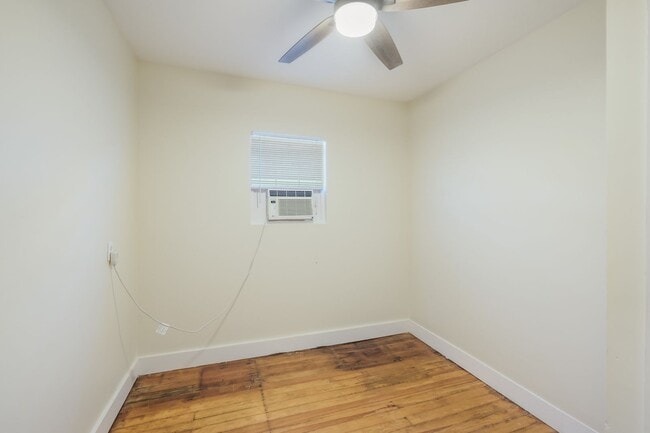 Building Photo - 1/1 Hidden Gem near Pearl