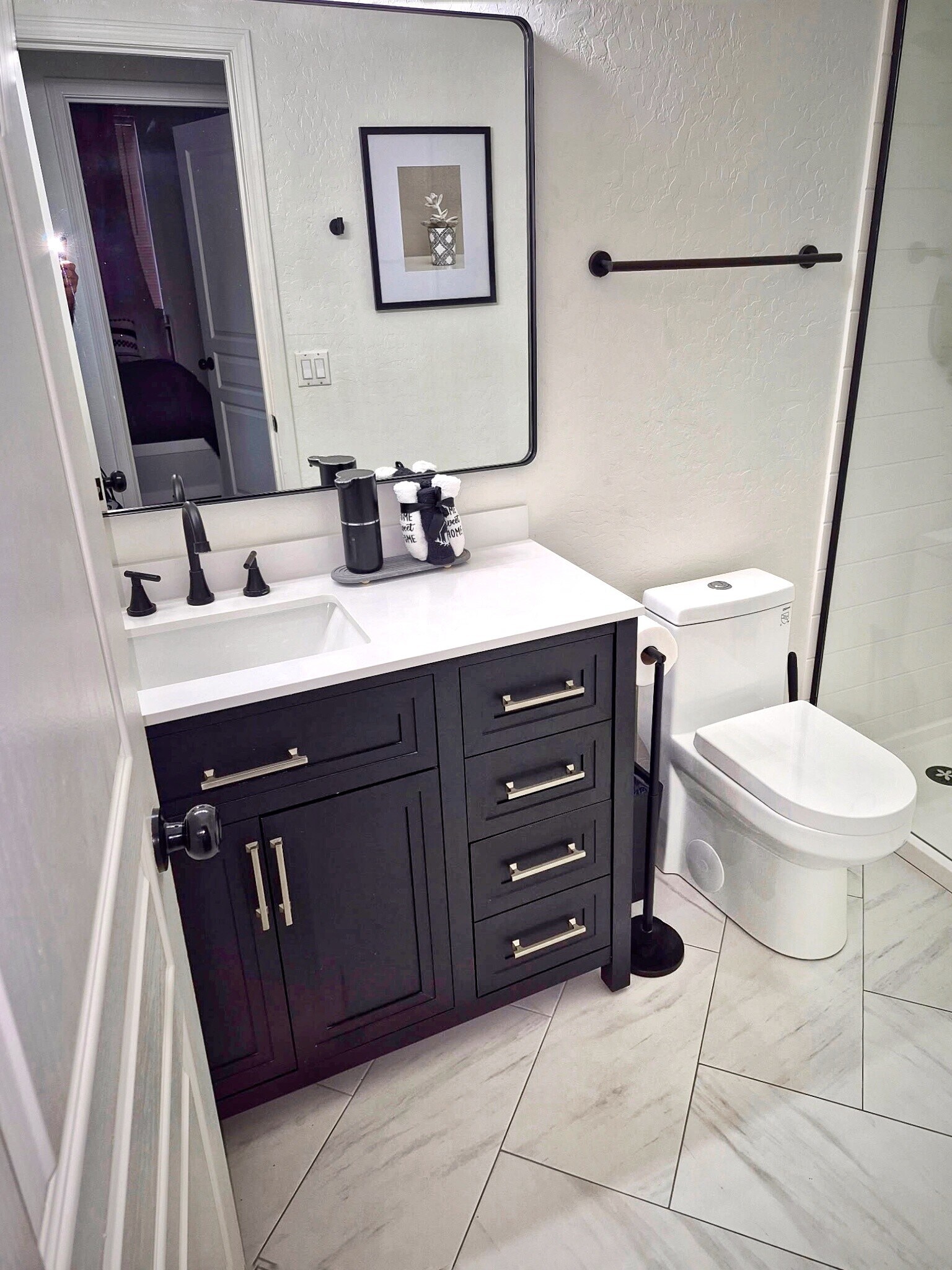 Building Photo - 719 S Longmore St