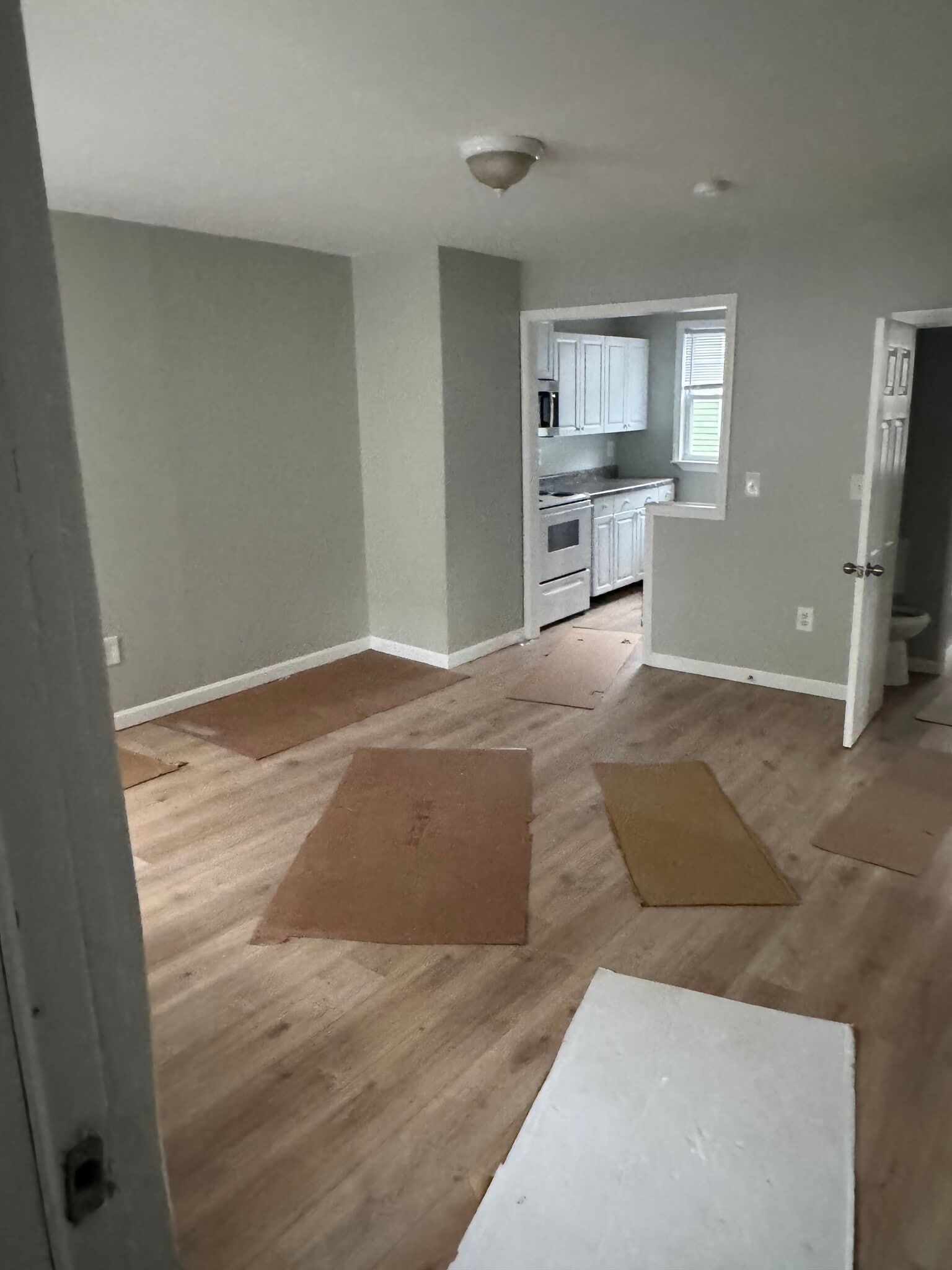 Building Photo - 111 Ennell St