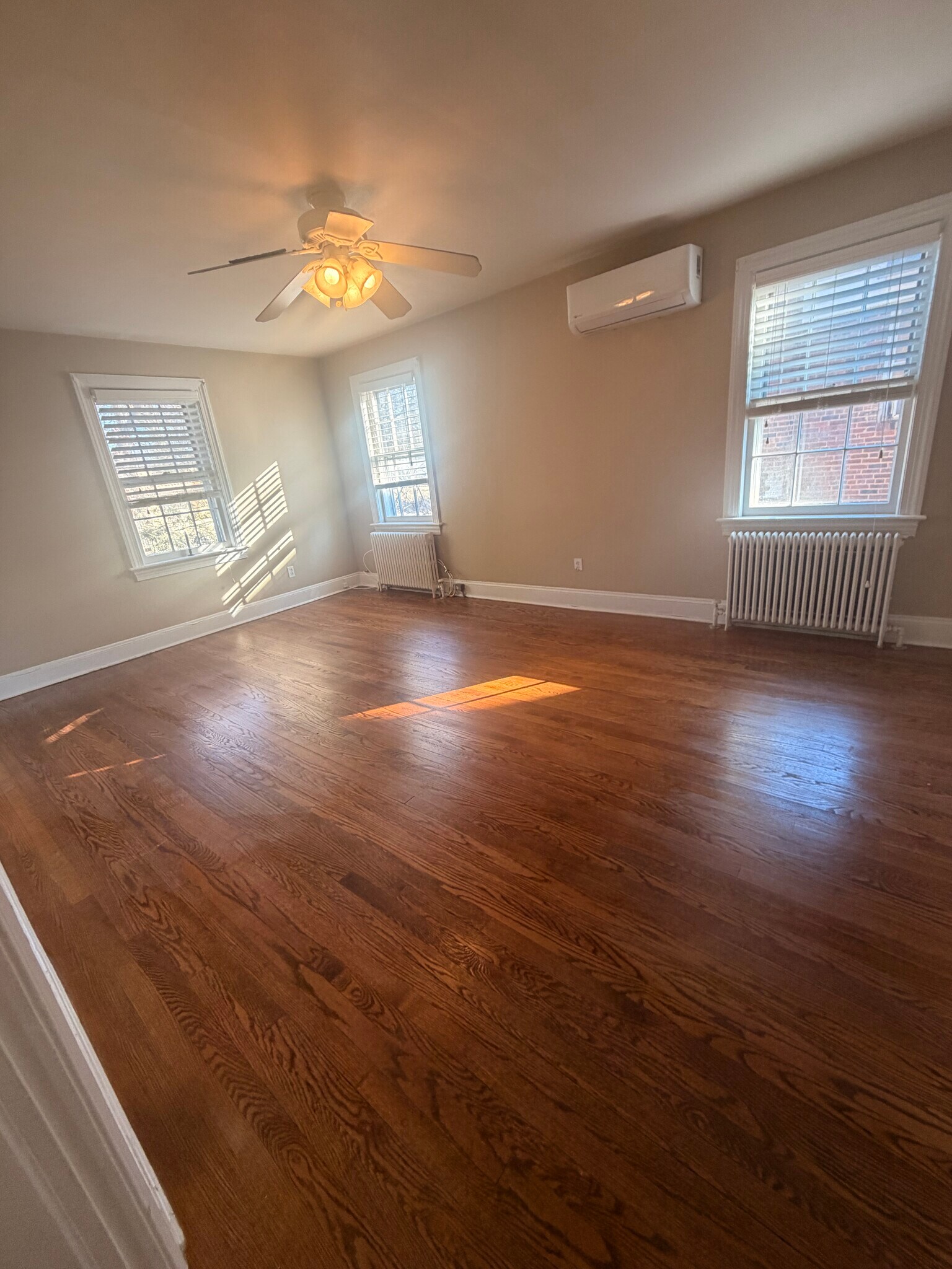 Building Photo - 8402 Flower Ave