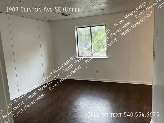 Building Photo - 1903 Clinton Ave SE