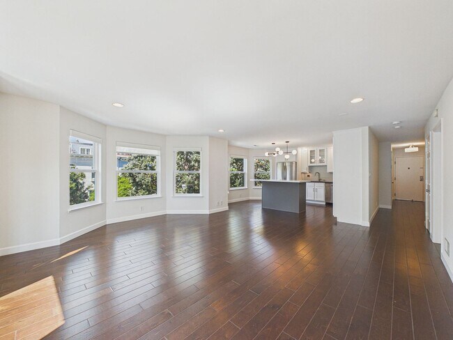 Building Photo - Bright Corner 2BR/2BA in Prime Anza Vista | Parking Included | Exceptional Natural Light