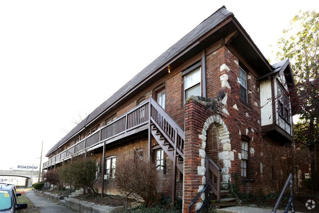 Building Photo - The Powhatan