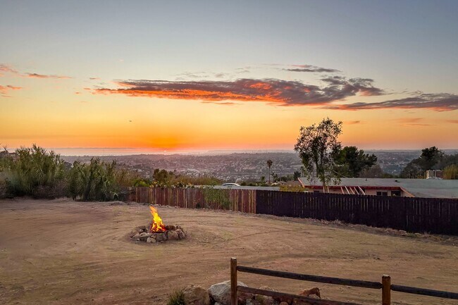 Building Photo - 9497 Montemar Dr