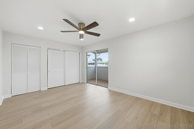 Building Photo - 670 Monaco Ct
