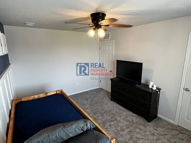 Building Photo - 6525 Dry Fork Cir