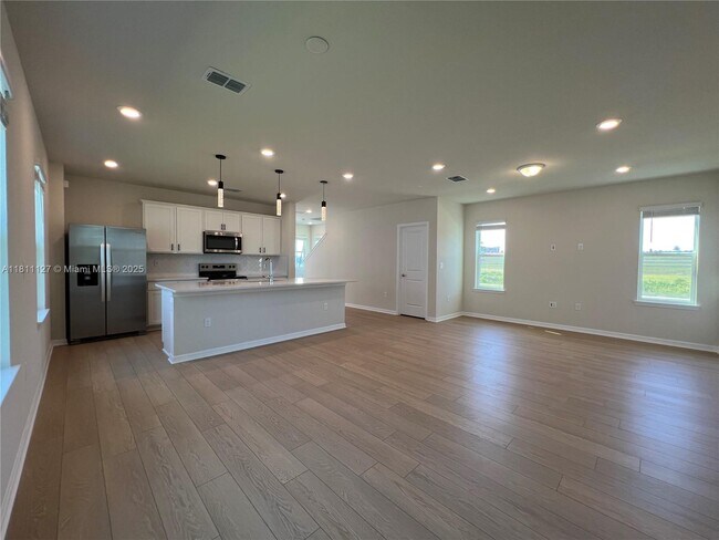 Building Photo - 16414 Grey Pne Dr