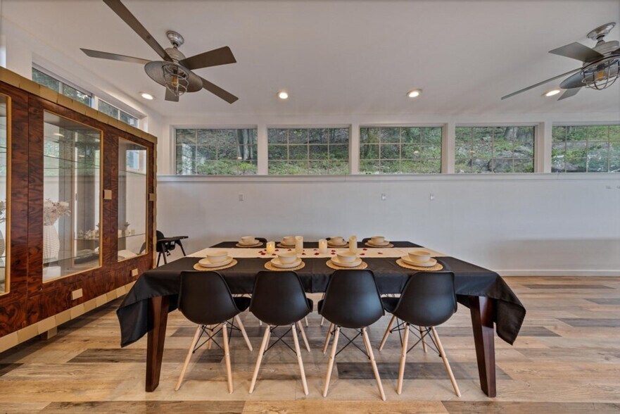 Building Photo - 52 Pavilion Rd