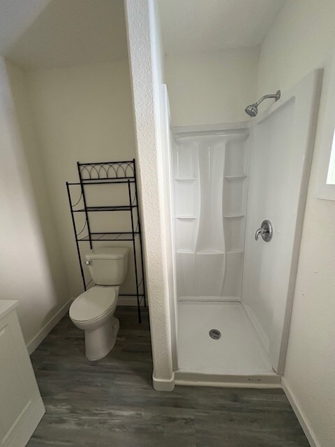 Building Photo - 10428 Somerset Blvd