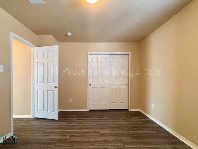 Building Photo - 6507 Dancing Ct