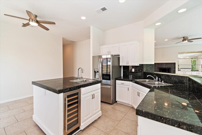 Kitchen - 69457 Turnberry Ct
