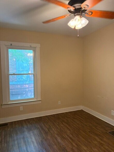 Building Photo - 3840 W Muhammad Ali Blvd