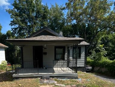 Building Photo - 7205 Calvin Ave