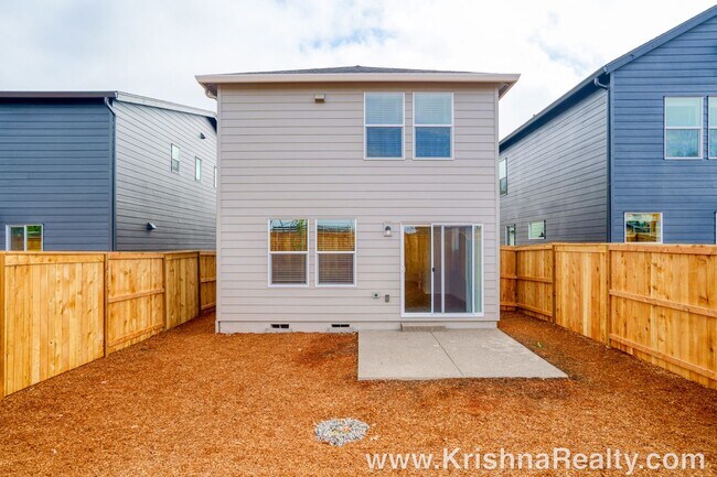 Building Photo - 10226 NE 79th Ct