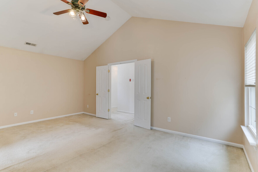 Building Photo - 1553 Wynd Crest Way
