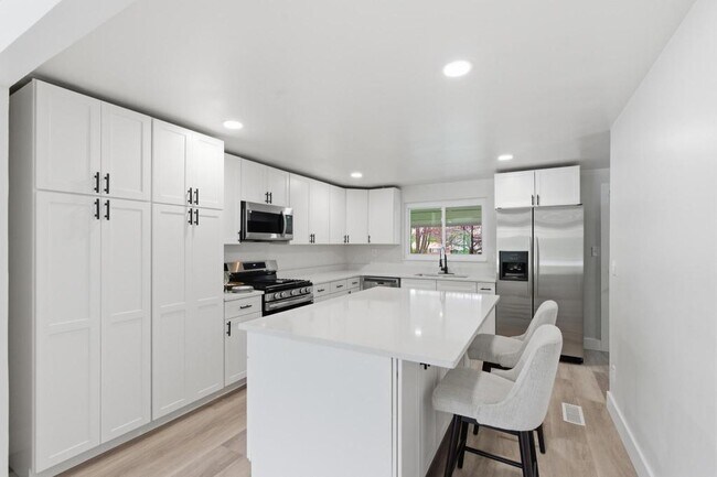 Building Photo - 4838 Wilmington Pike