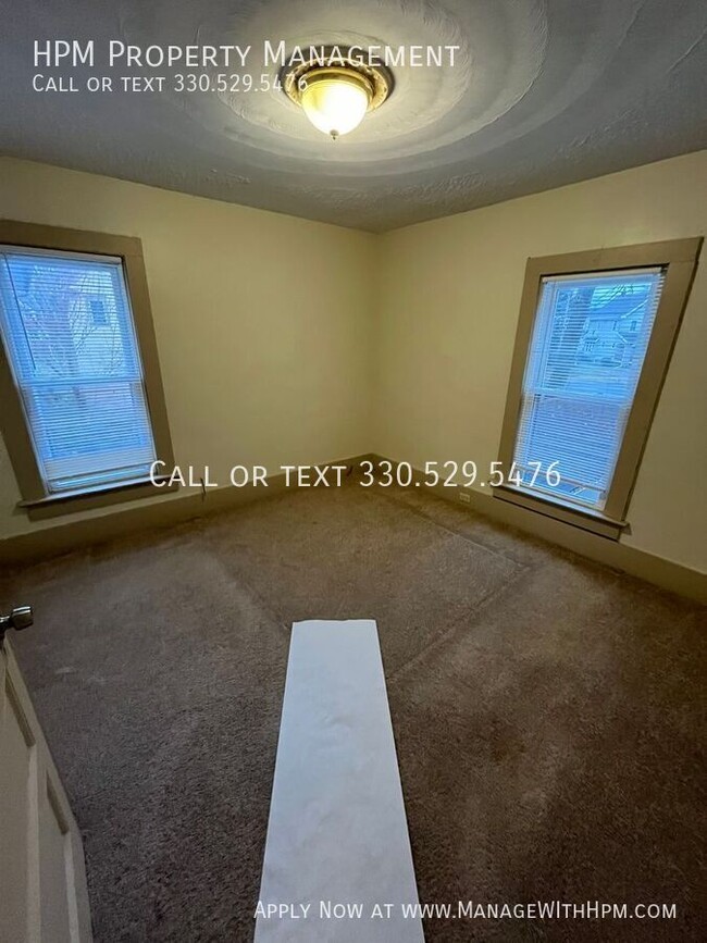 Building Photo - Call 330-529-5476 To Schedule Showing! Mov...