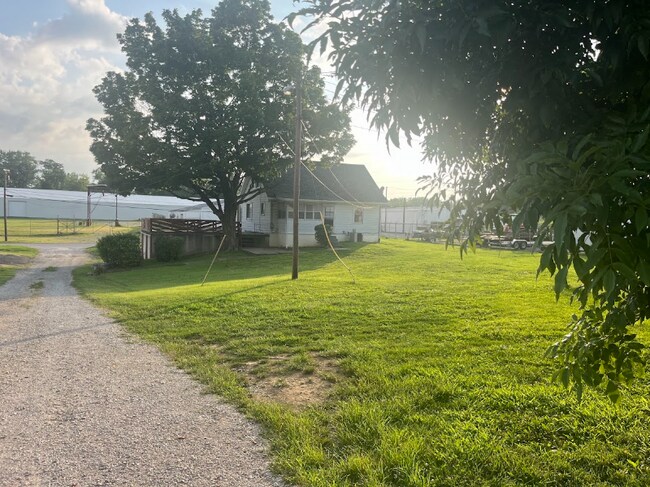 Building Photo - 1322 Emery Xing Rd