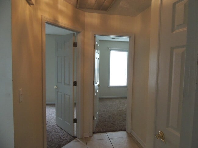 Building Photo - Single Family home