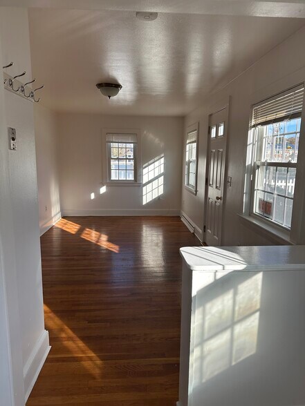 Building Photo - 227 Depot St