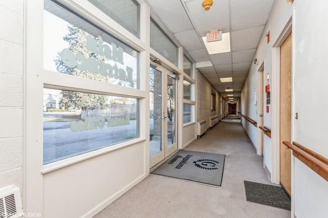 Building Photo - Augustana Homes Glenbrook (A 55+ Community)