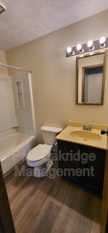 Building Photo - 151 Bevonne Ct