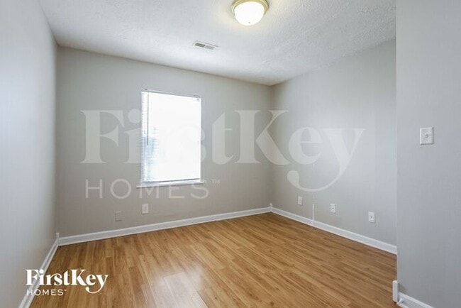 Building Photo - 6117 Epperson Dr