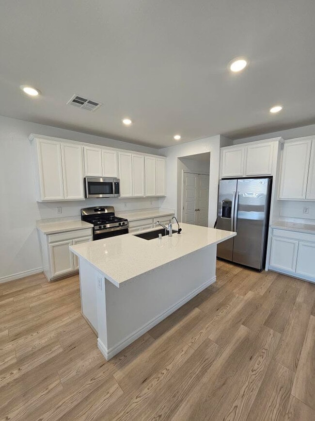 Building Photo - 2908 Moulin Hts St