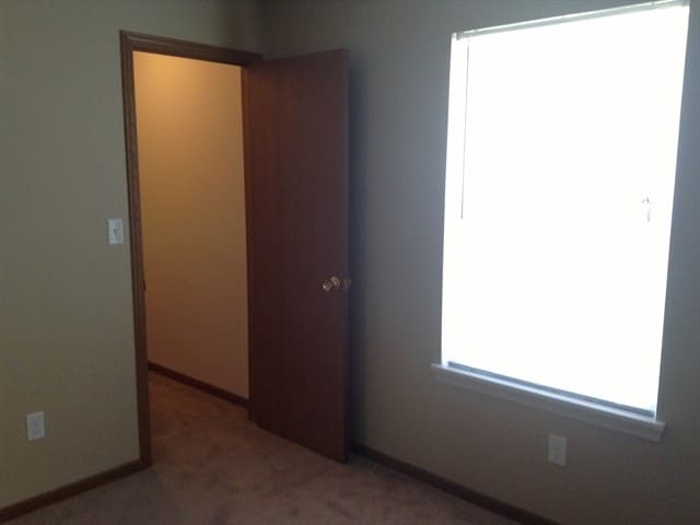 Building Photo - 8130 N Harvest Ln