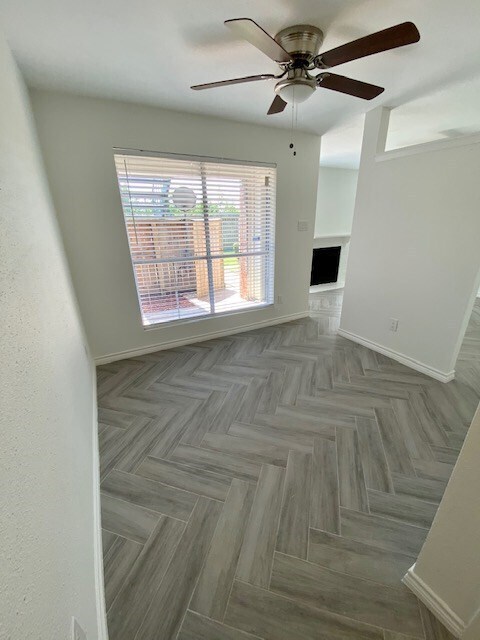 Building Photo - 3900 Woodchase Dr