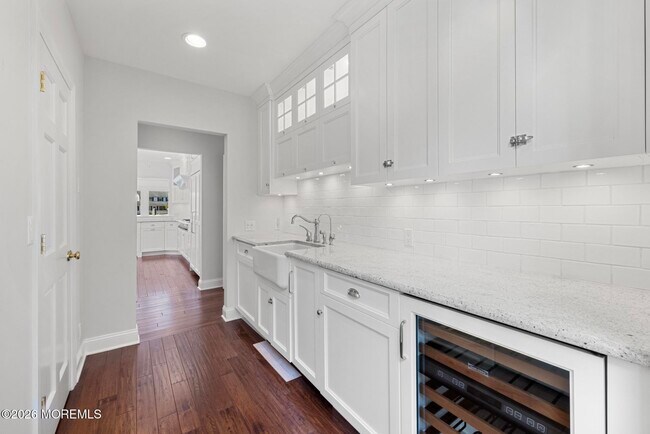 Building Photo - 954 Barnegat Ln