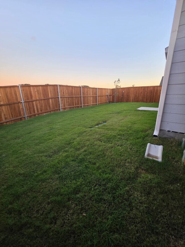 Building Photo - 3040 Burmese St