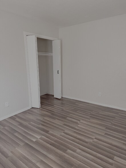 Building Photo - 1013 Dickerson Dr SE