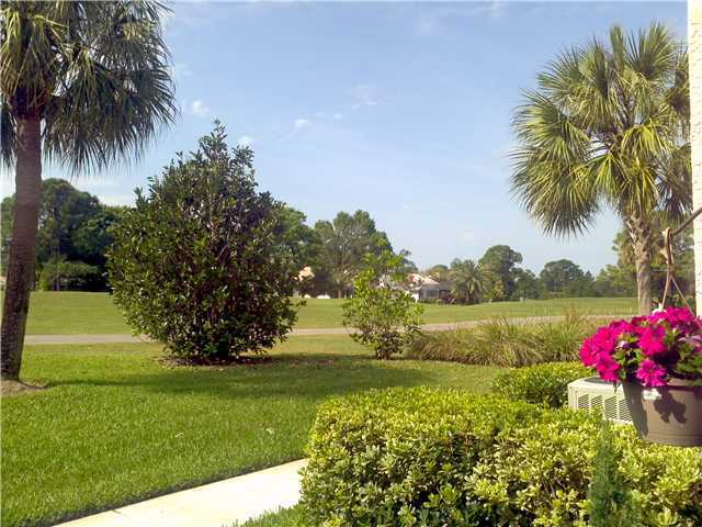 Building Photo - 161 SW Palm Dr