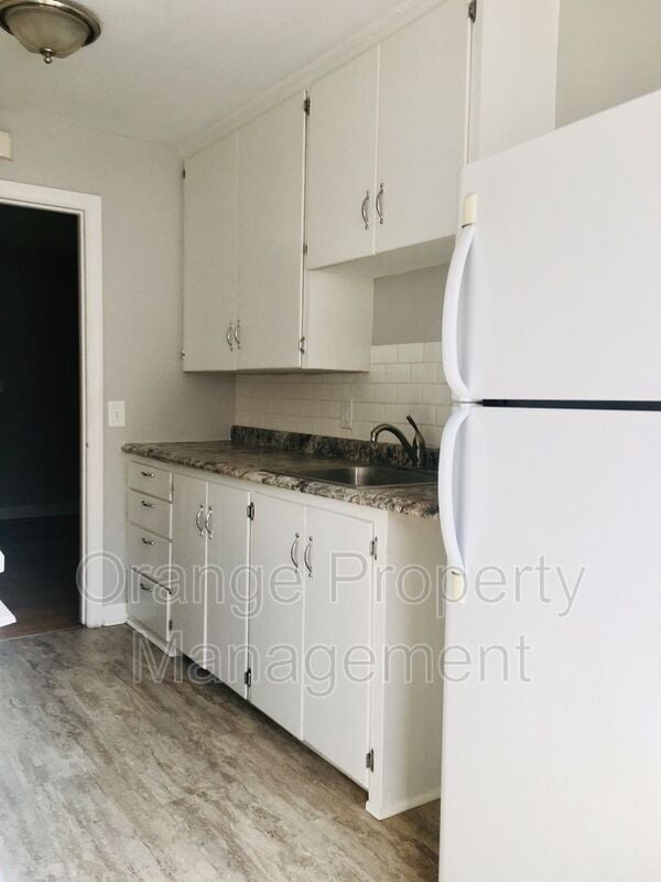 Primary Photo - 824 N 46th St