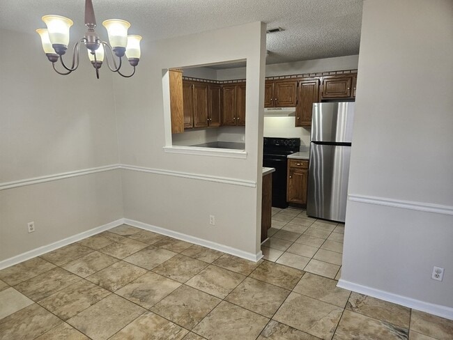 Building Photo - 809 Mason Tucker Dr