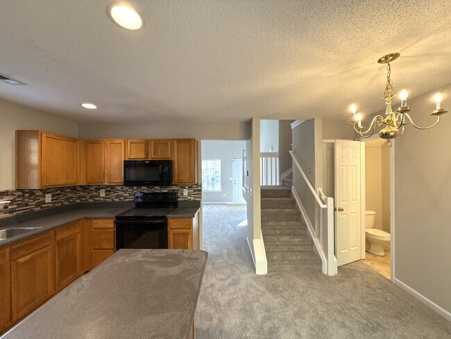 Building Photo - T.R. Lawing Realty Property