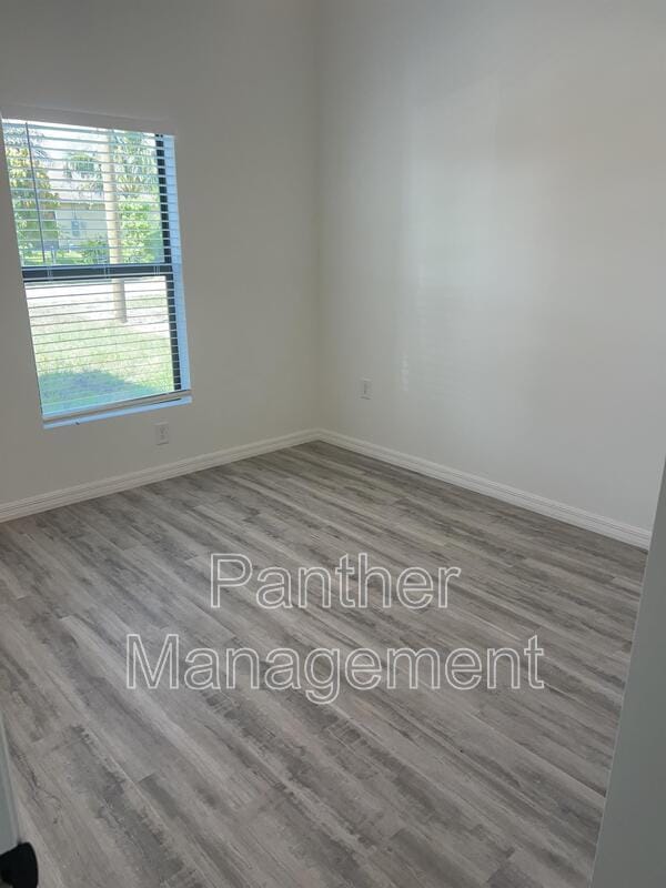 Building Photo - 5207 Benton St
