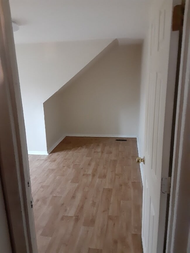 Building Photo - 3668 Burr St