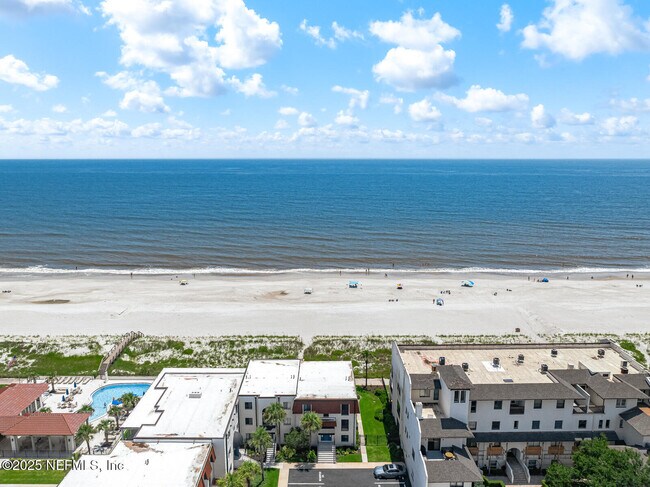 Building Photo - 2343 Costa Verde Blvd
