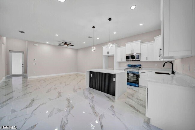 Building Photo - 4648-4650-4650 Leonard Blvd S