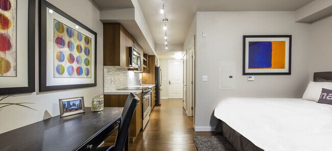 Building Photo - 10333 Main St