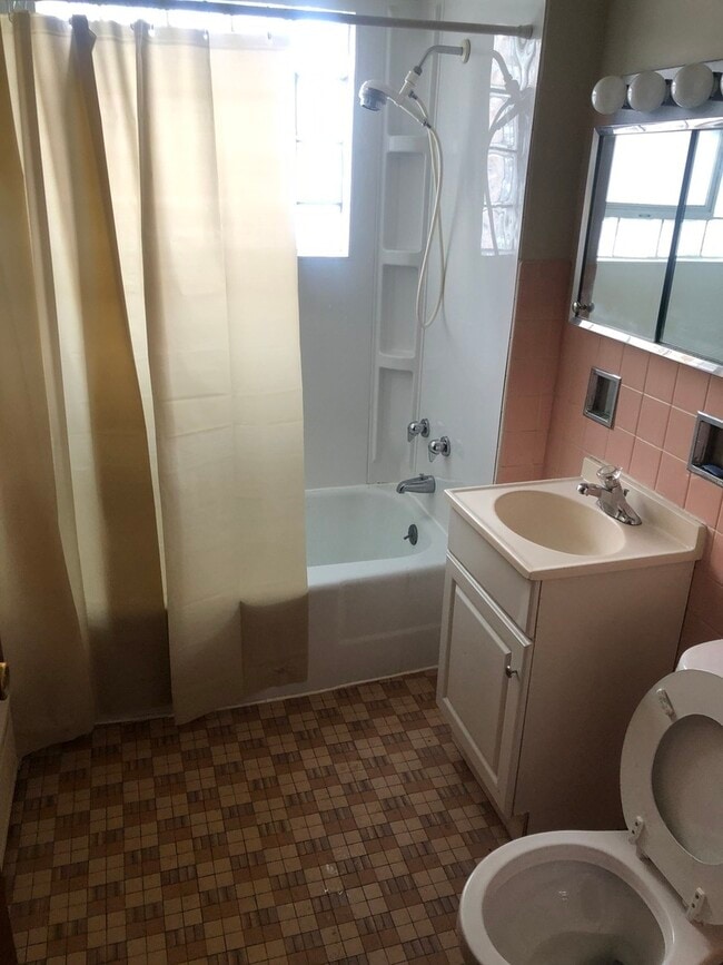 Building Photo - 3529 S Harlem Ave