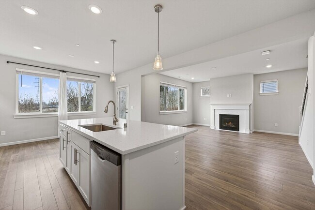 Building Photo - Beautiful 4-Bedroom Camas Home on Quiet Cul-de-Sac | Built in 2020 | Private Backyard