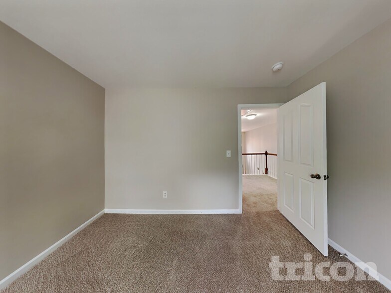 Building Photo - 2721 Forest Grove Ct