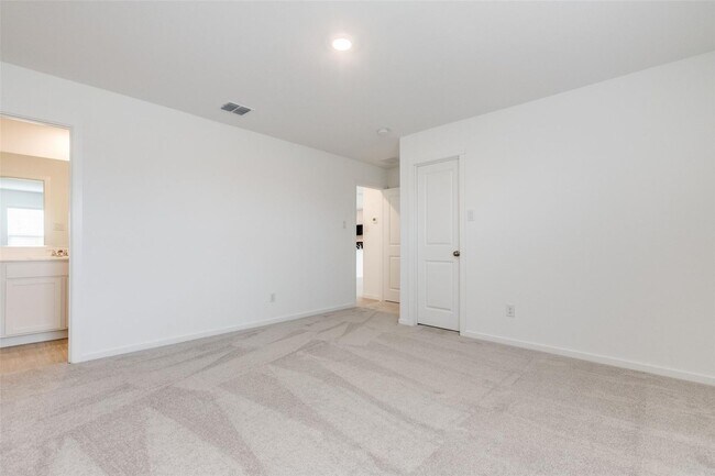 Building Photo - Brand-new home in McKinney’s Preserve at Honey Creek with spacious backyard, stylish interiors, c...