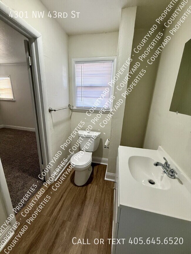 Building Photo - 4301 NW 43rd St