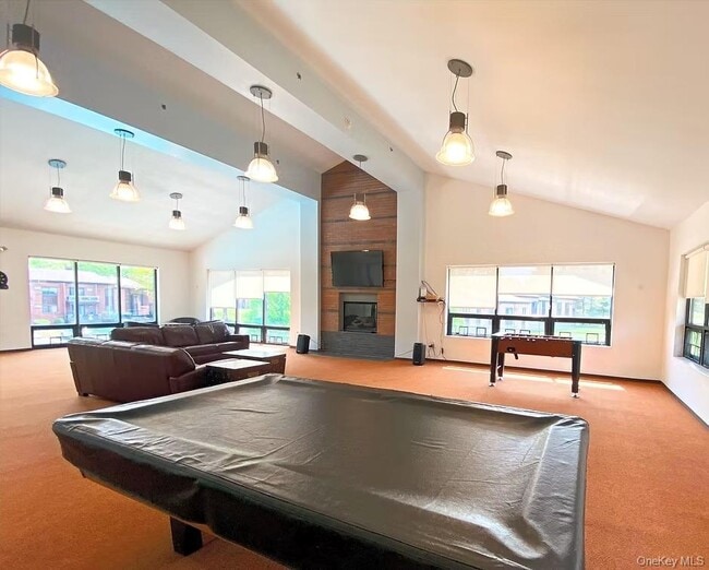 Building Photo - 9 Charles Ln