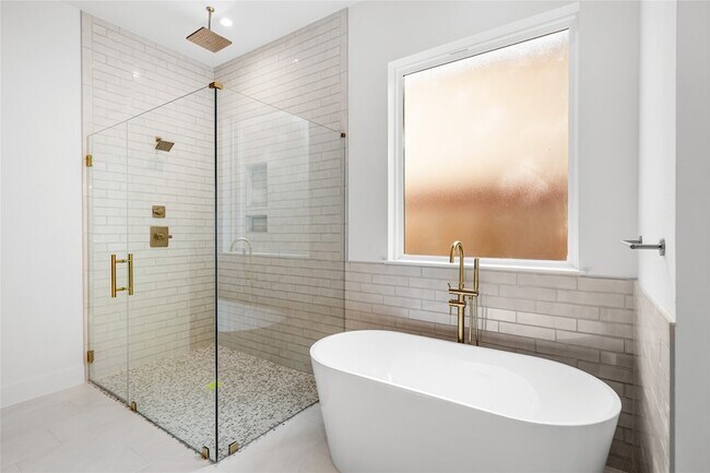 Building Photo - 18211 Polo Meadow Dr