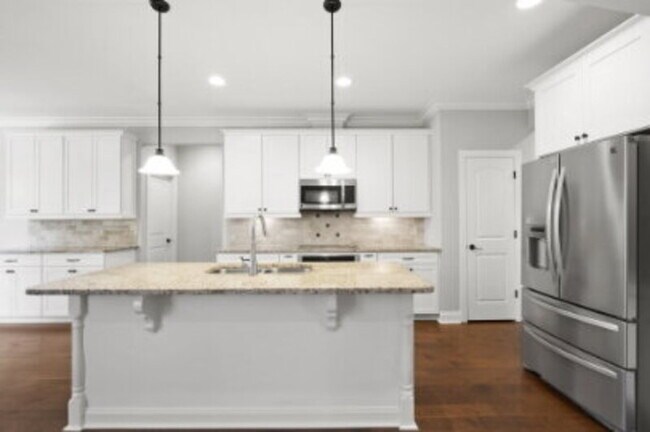 Building Photo - 585 Herons Brook Dr